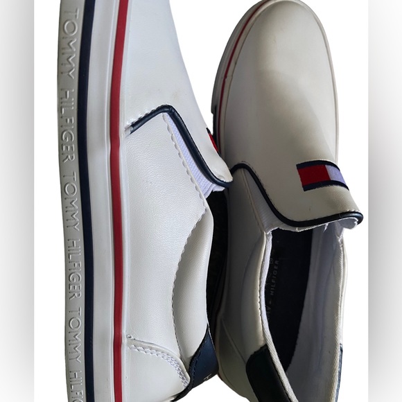Tommy Hilfiger X VANS Slip on Sneakers WHITE BLUE AND RED. - Picture 2 of 6